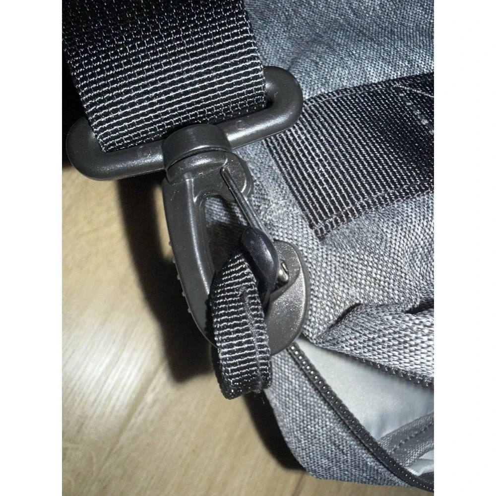 tomtoc Gray 13in Laptop Shoulder Messenger Bag A50-C01G Padded Strap Zip EUC